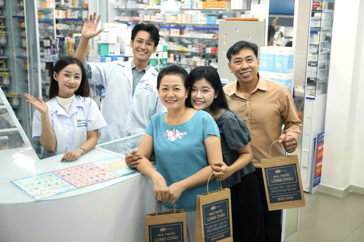 fpt-retail-dat-hon-36000-ty-doanh-thu-sau-9-thang2-1761807635.jpg