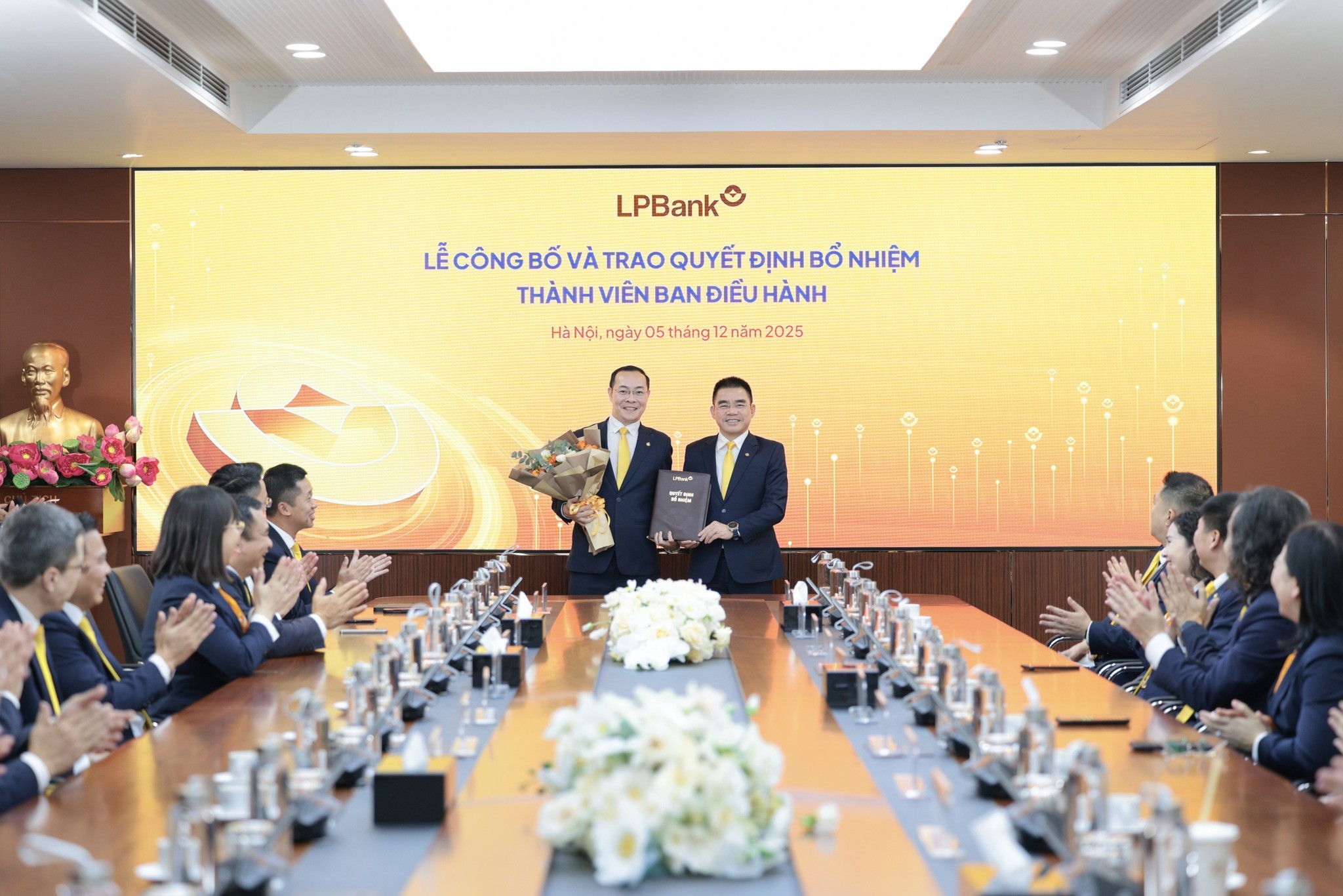 lpbank-cong-bo-quyet-dinh-bo-nhiem-thanh-vien-ban-dieu-hanh-2-1765034423.jpg