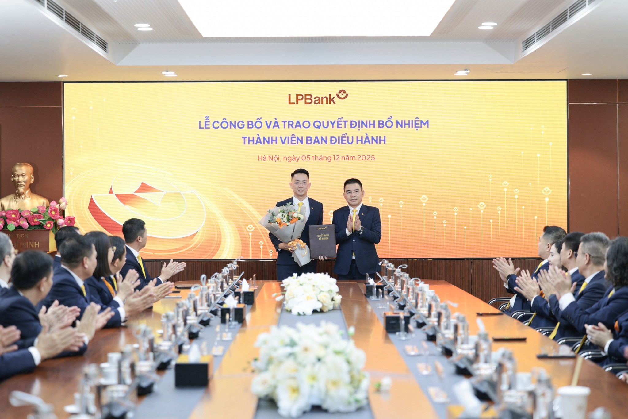 lpbank-cong-bo-quyet-dinh-bo-nhiem-thanh-vien-ban-dieu-hanh-3-1765034423.jpg