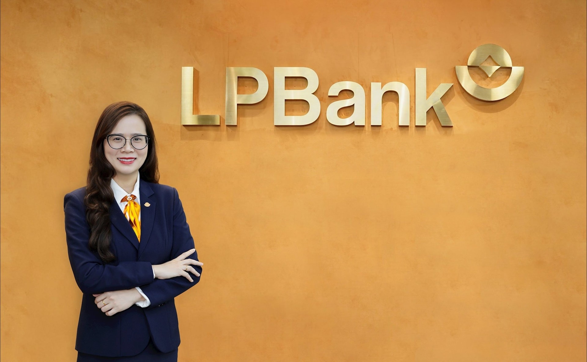4c51-2159-lpbank-anh-3-tan-ptgd-nguyen-thi-kieu-anh-1766485897.jpg