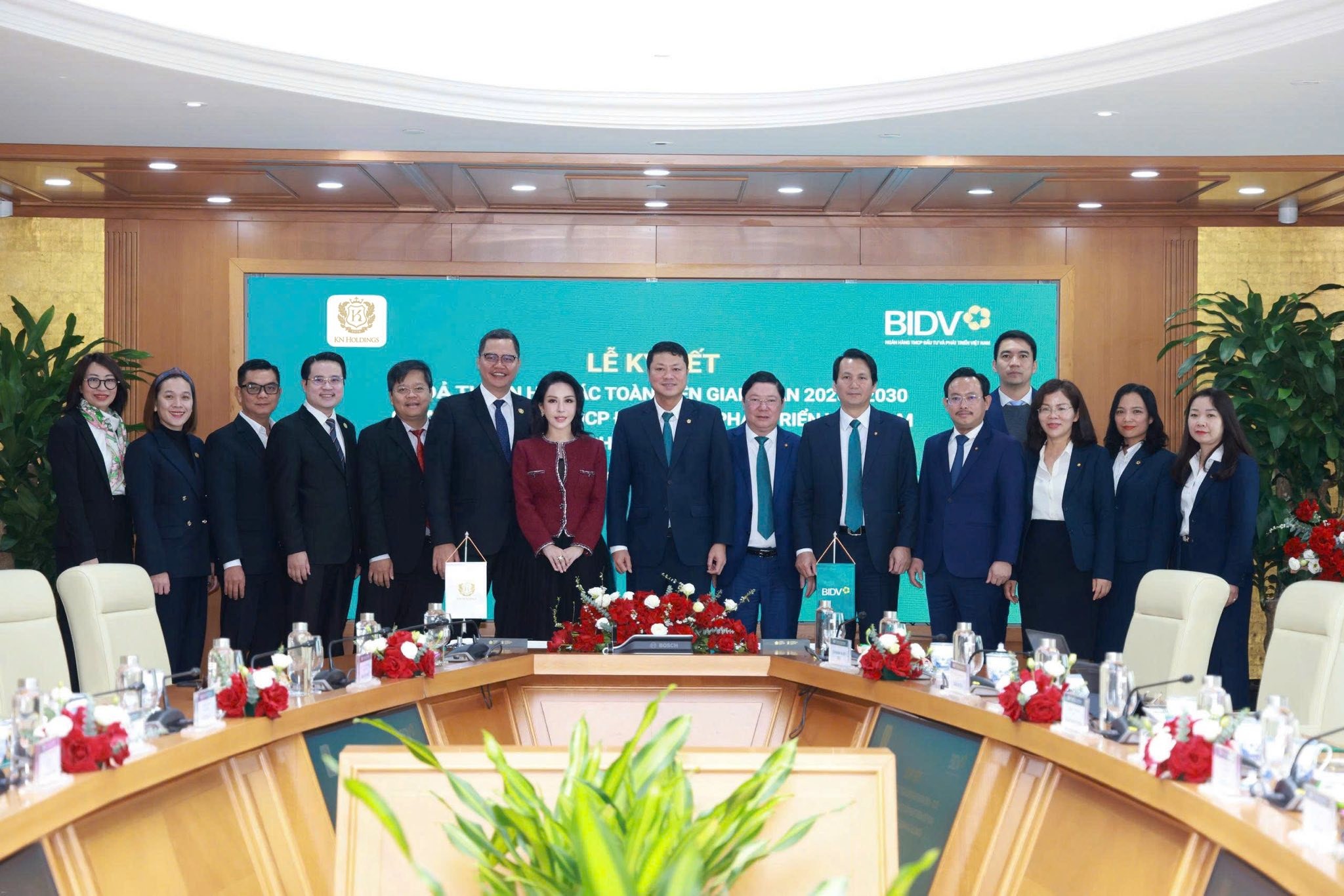 kn-holdings-va-bidv-ky-thoa-thuan-hop-tac-toan-dien-1769229700.jpg