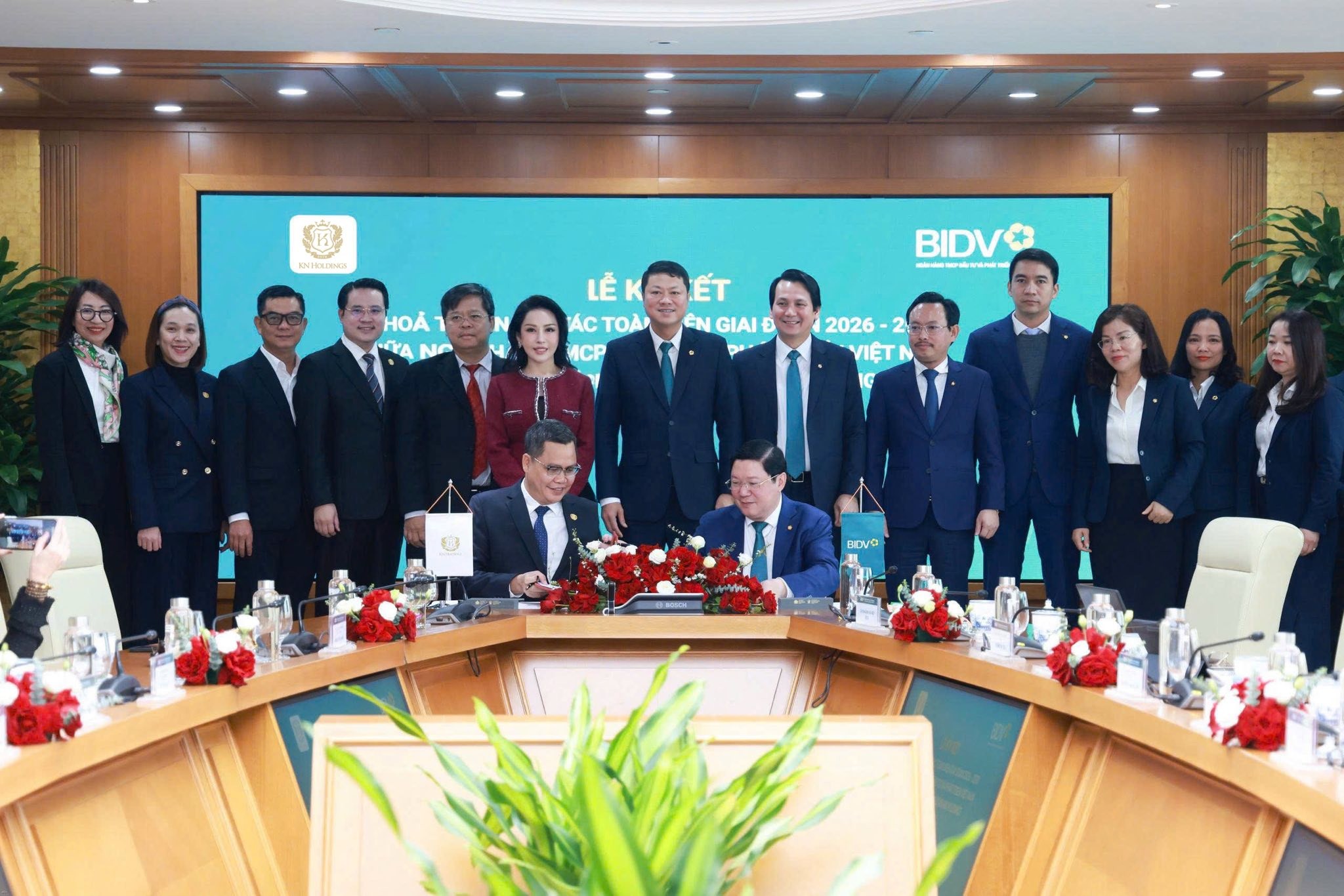 kn-holdings-va-bidv-ky-thoa-thuan-hop-tac-toan-dien-2-1769229701.jpg