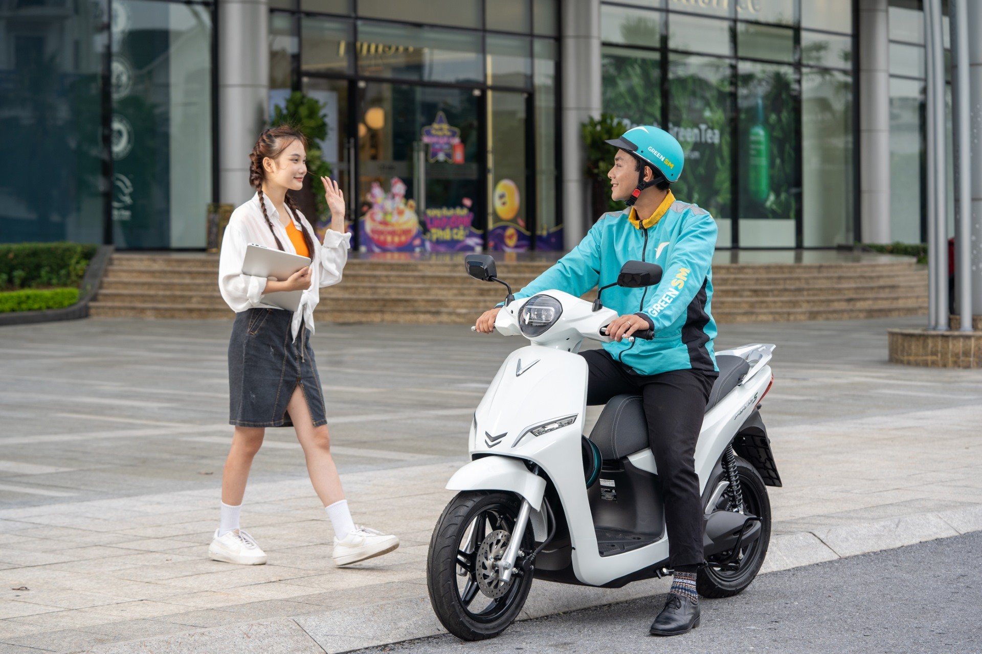 thu-nhap-tai-xe-cong-nghe-thoat-canh-may-rui-khi-gia-nhap-green-sm-3-1777971368.jpg