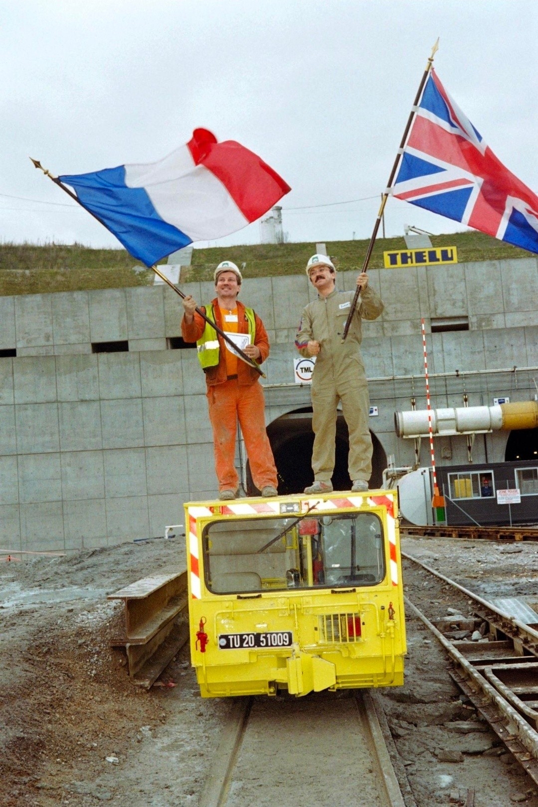 eurotunnel-duong-ham-duoi-bien-noi-anh-voi-chau-au-2-1778123241.jpg