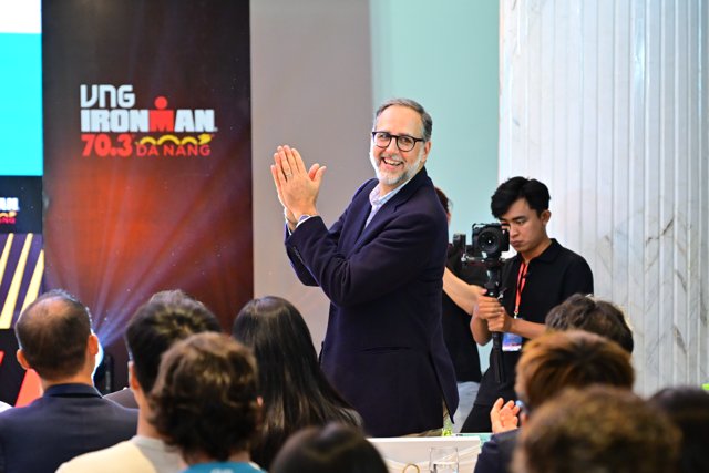 ong-rob-zamacona-tong-giam-doc-cong-ty-sunrise-events-vietnam-trung-binh-1778143232.png