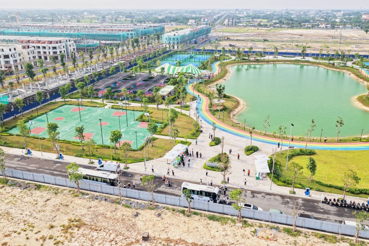 vinschool-tang-toc-xay-dung-gia-dinh-tre-them-quyet-tam-chuyen-cu-ve-vinhomes-green-city-3-1778828740.jpg