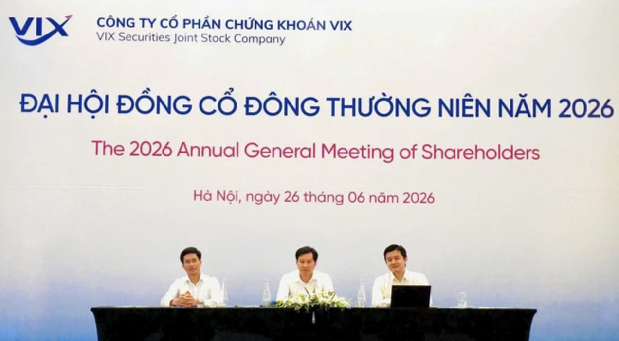 mot-cong-ty-chung-khoan-vua-thay-cung-luc-chu-tich-hdqt-va-tong-giam-doc-1-1782746031.png