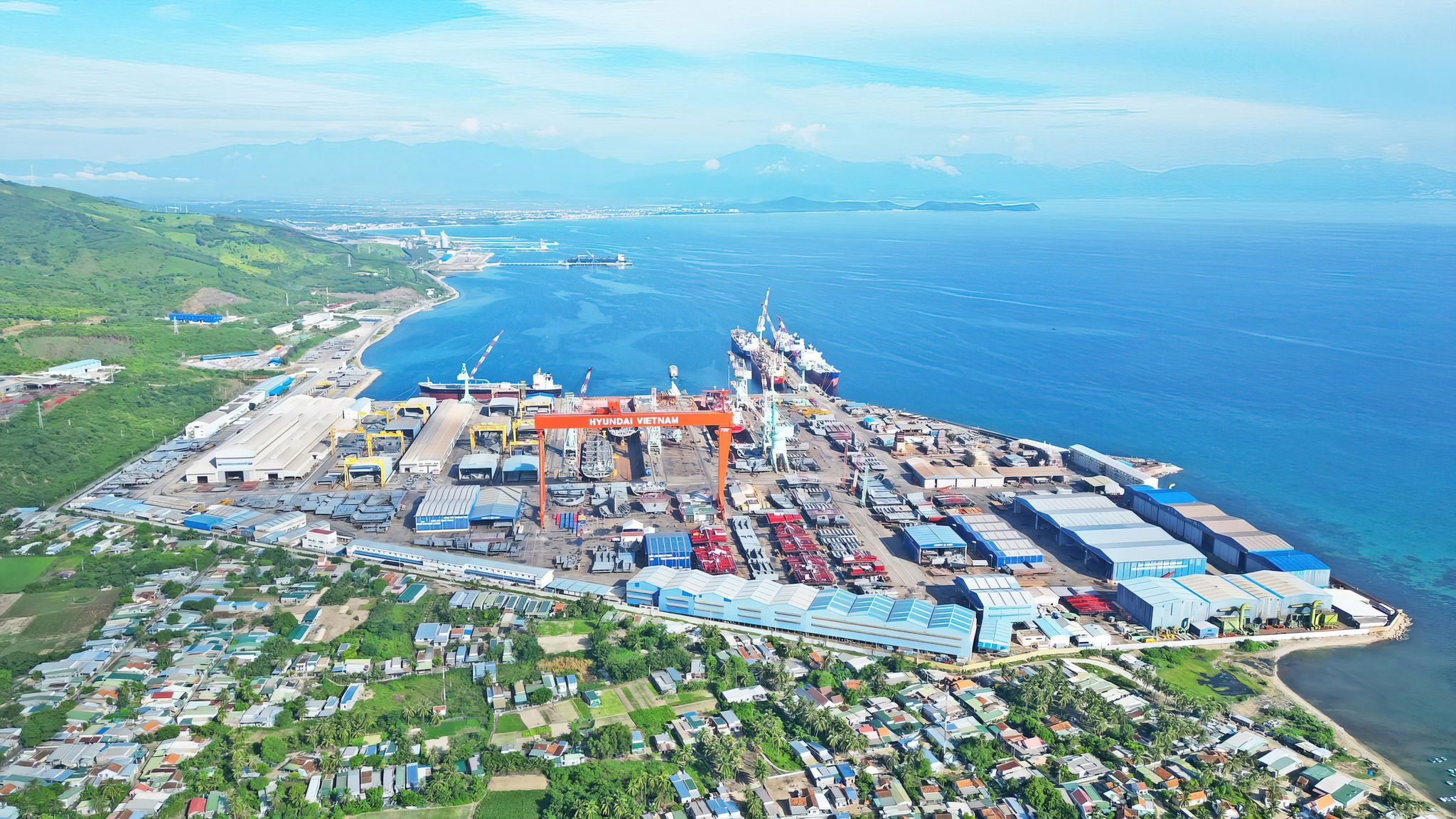 shark-le-hung-anh-nham-dat-vang-cam-ranh-de-xuat-khu-cong-nghiep-hon-350ha-tai-khanh-hoa-2-1785227201.jpg