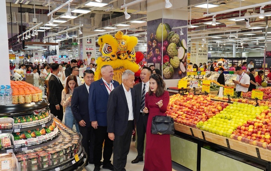 chinh-thuc-khai-truong-trung-tam-thuong-mai-vincom-plaza-dan-phuong-5-1787906925.jpg