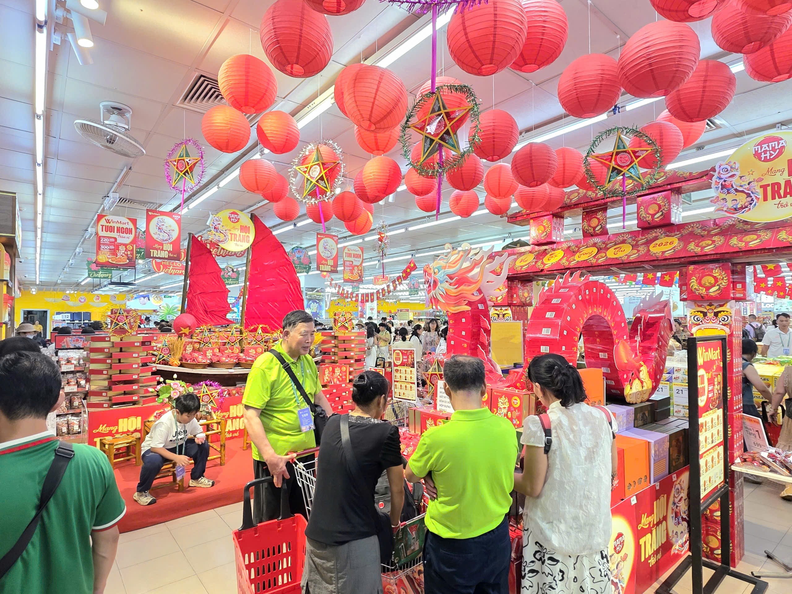 chuong-trinh-mang-hoi-trang-tro-ve-dien-ra-tai-he-thong-winmart-tren-toan-quoc-1787890469.jpg