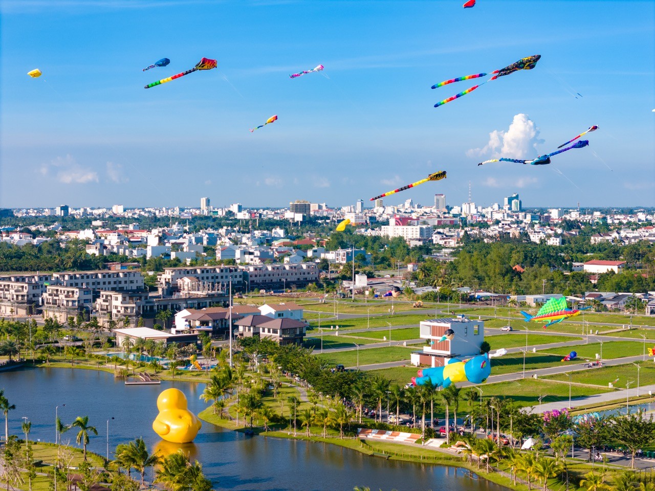 nam-long-cong-bo-trien-lam-nam-long-experience-2026-bat-dong-san-gia-tri-thuc-diem-hen-da-trai-nghiem-danh-cho-cac-gia-dinh-khach-hang-va-cong-dong-2-1788775073.jpeg