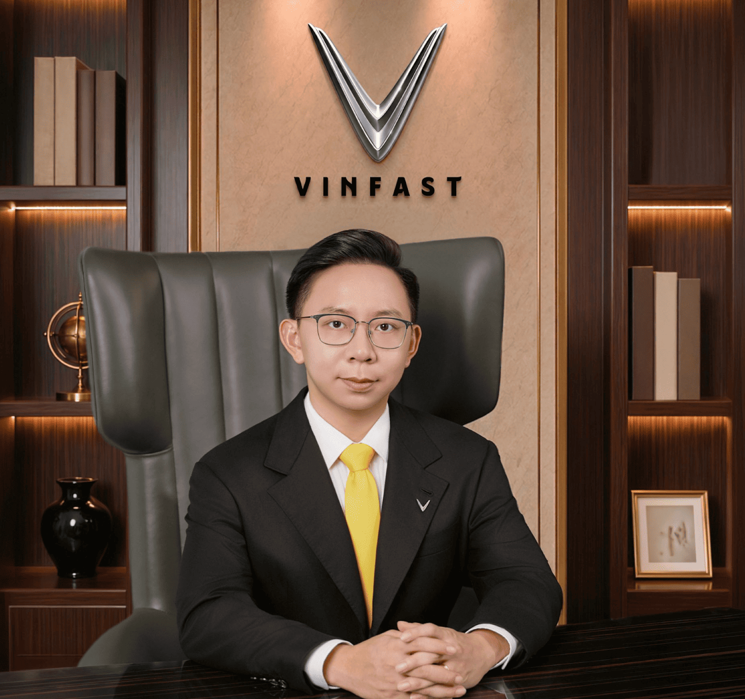 ong-pham-nhat-vuong-va-ba-pham-thu-huong-chuyen-giao-vai-tro-lanh-dao-tai-vinfast-va-gsm0-1789179313.png