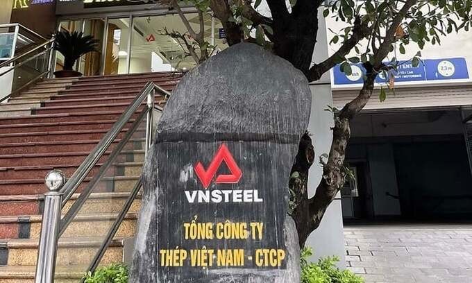 ong-huynh-cong-du-chinh-thuc-duoc-mien-nhiem-tong-giam-doc-tai-vnsteel-vca-1723691811.jpg