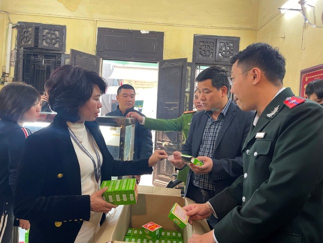 co-so-san-xuat-banh-com-nguyen-ninh-bi-yeu-cau-tam-dung-hoat-dong-1735833167.jpg