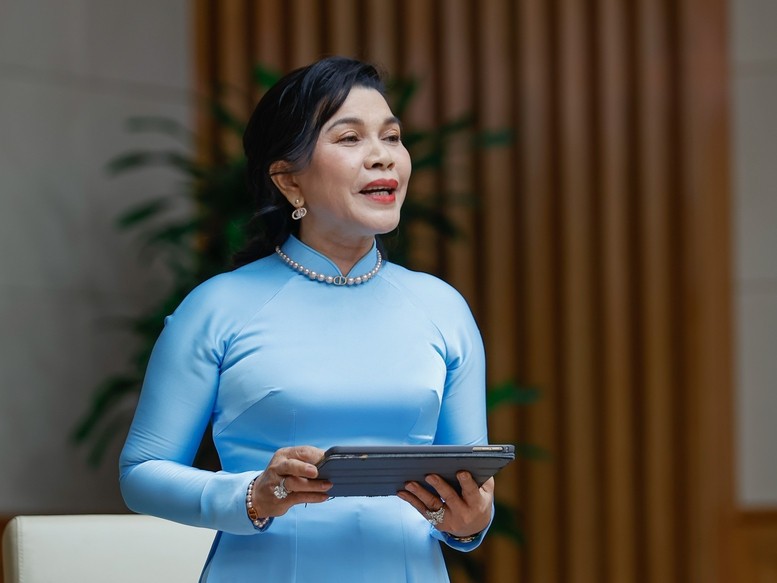 dai-gia-dang-thi-kim-oanh-22hien-ke22-xay-nha-o-xa-hoi-ben-50-nam-gia-re-nho-be-tong-lap-ghep-1741312372.jpg