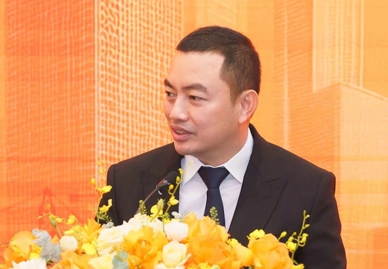 chu-tich-sunshine-do-anh-tuan-bat-ngo-giu-ghe-pho-chu-tich-scg-sau-3-nam-rut-lui-1744559095.webp