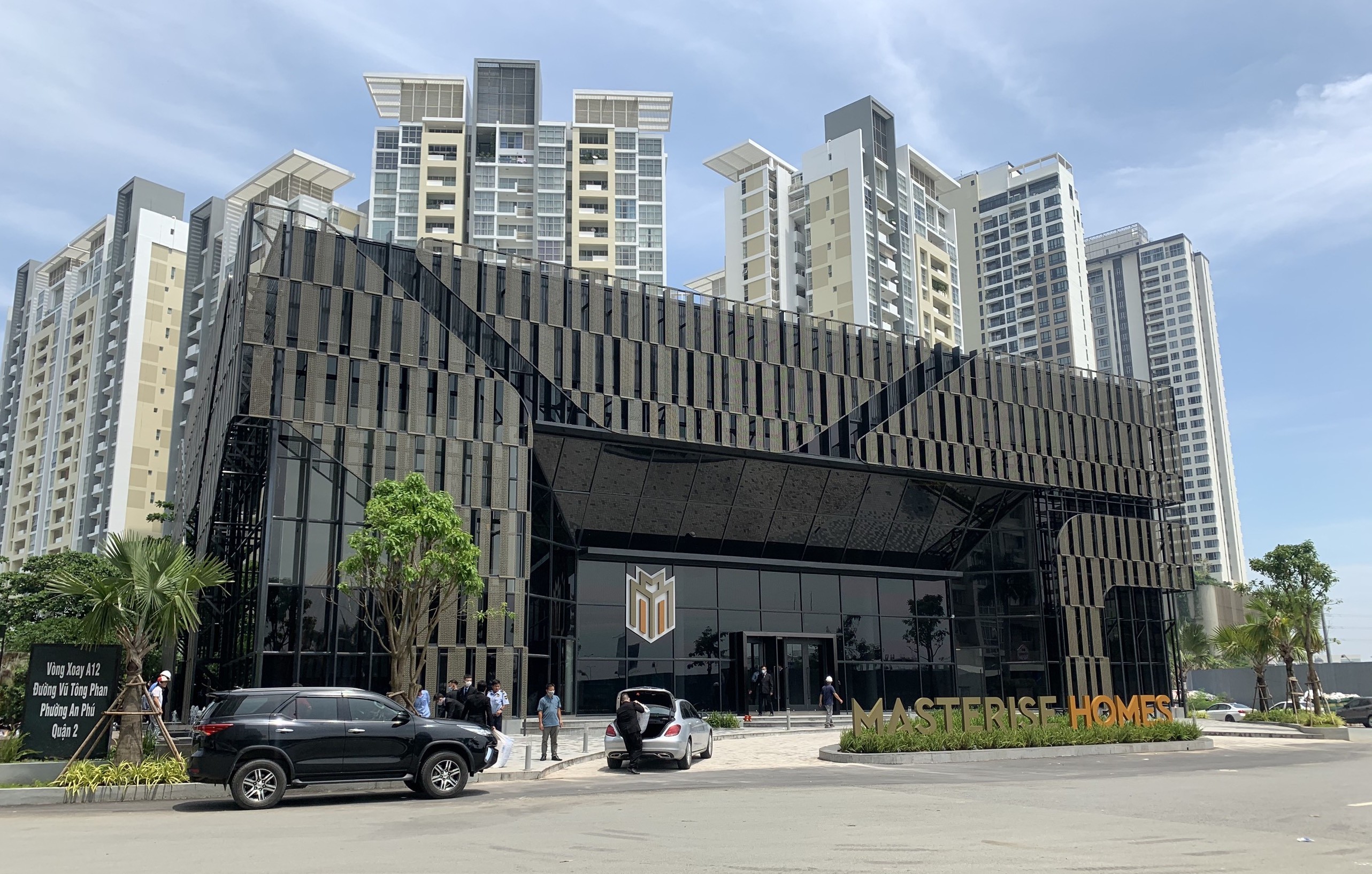 vua-doi-ceo-masterise-tang-von-gan-gap-3-cau-am-ho-anh-minh-len-la-22choi-lon22-lien-tay-1747320101.jpg