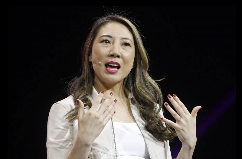 bat-ngo-ceo-tinder-tu-chuc-sau-hon-mot-nam-dieu-hanh-1747990558.jpg