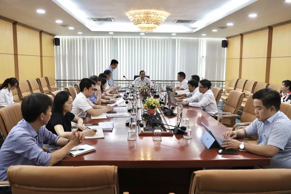 mot-doanh-nghiep-de-xuat-xay-chung-cu-heo-6-tang-muon-xuat-chuong-10-trieu-con-moi-nam-1749112990.webp