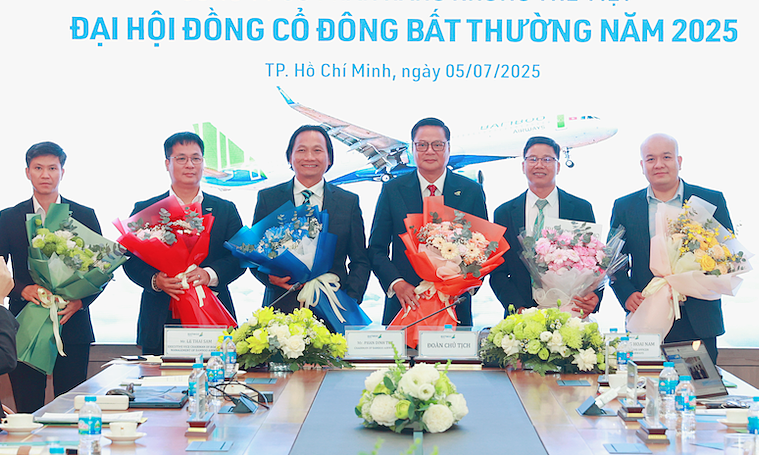 bamboo-airways-bo-sung-2-thanh-vien-hdqt-ong-pham-ngoc-vinh-va-ong-vuong-cong-duc-1751880423.png