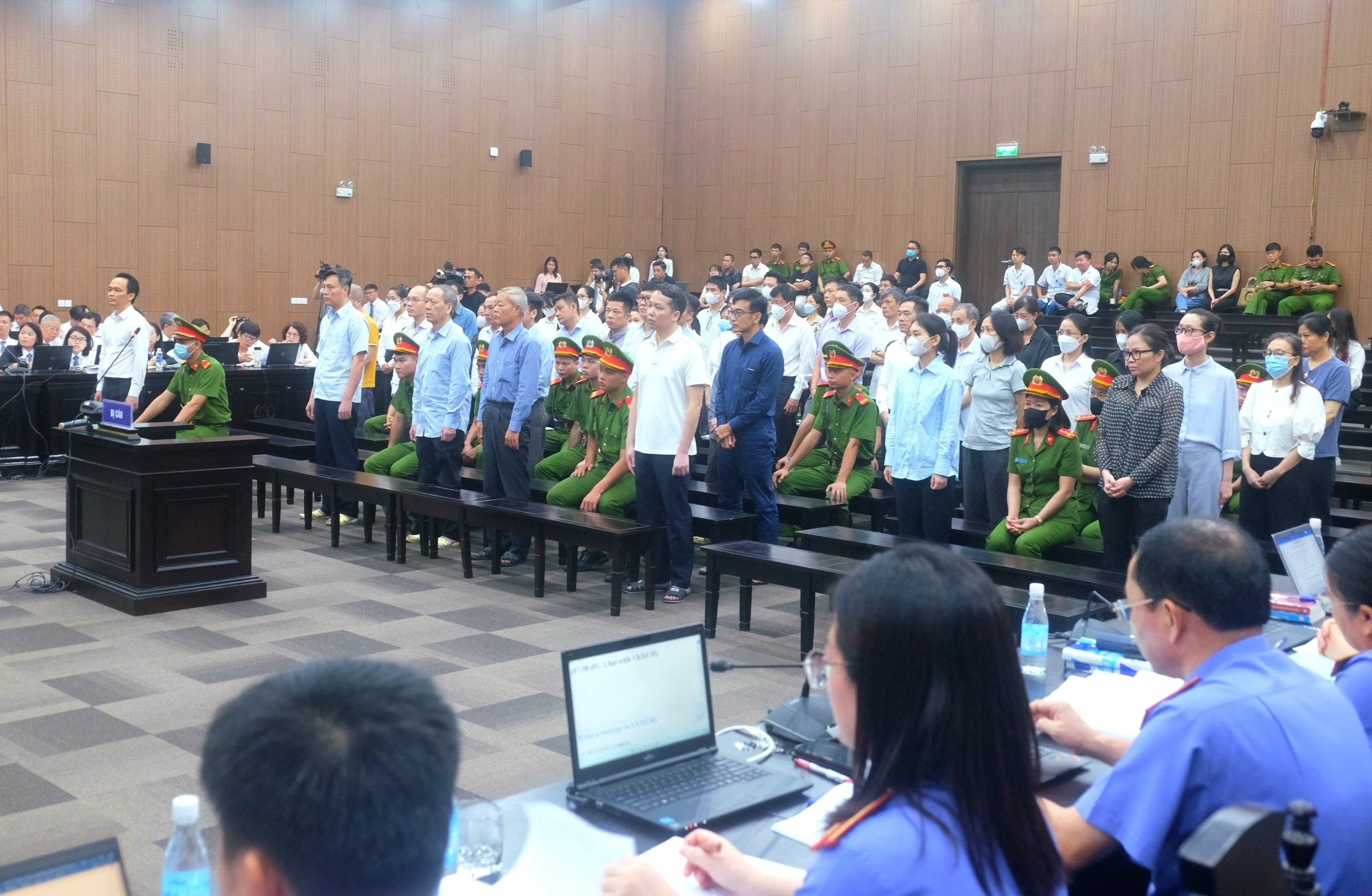 flc-lo-dien-doi-ngu-moi-sau-khi-ket-thuc-xet-xu-vu-an-trinh-van-quyet-1752734752.jpg