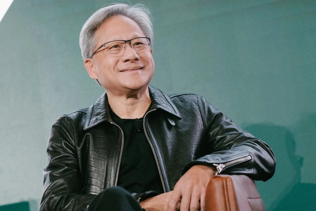 ceo-nvidia-ban-gan-13-trieu-usd-co-phieu-tai-san-vuot-warren-buffett-1753063356.webp