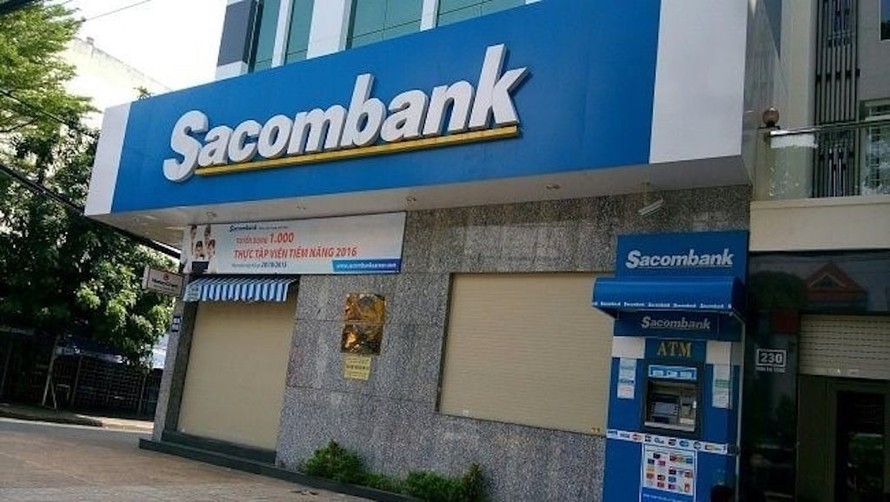 sacombank-giam-hon-1200-nhan-vien-du-chi-luong-van-tang-no-xau-vuot-14000-ty-1753928935.jpg