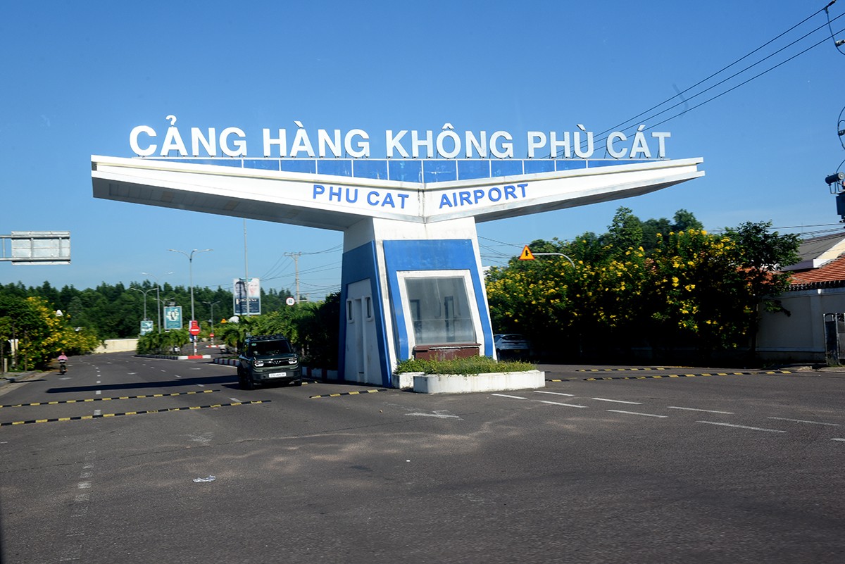khoi-cong-duong-bang-so-2-hon-3200-ty-tai-cang-hang-khong-phu-cat-1755571827.jpg
