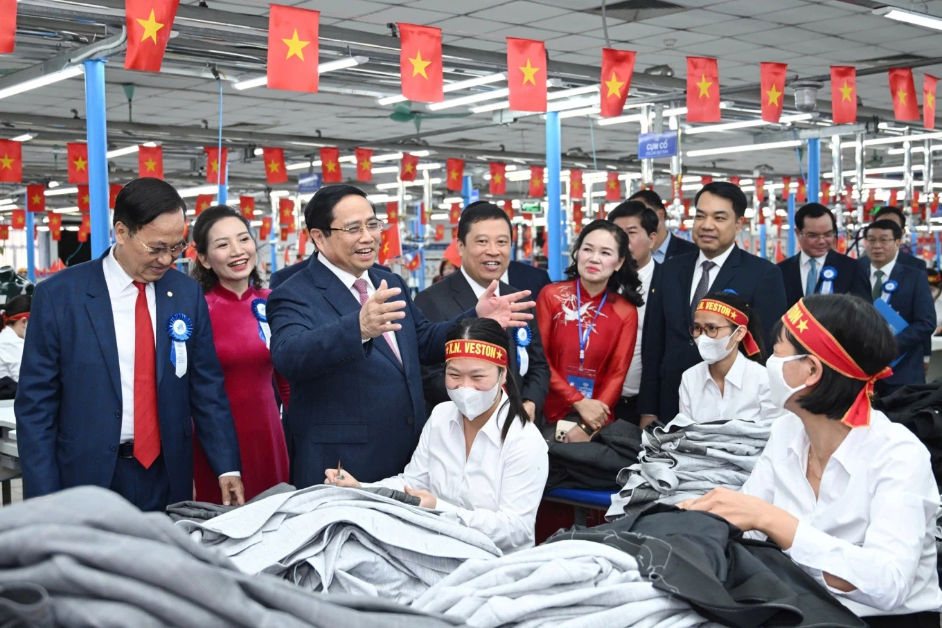 doanh-nghiep-80-nam-tuoi-may-10-bao-lai-212-ty-dong-doanh-thu-vuot-5100-ty-1767930647.webp
