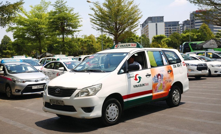 taxi-vinasun-boc-hoi-hon-nua-loi-nhuan-chi-con-38-ty-dong-ca-nam-1770000483.jpg