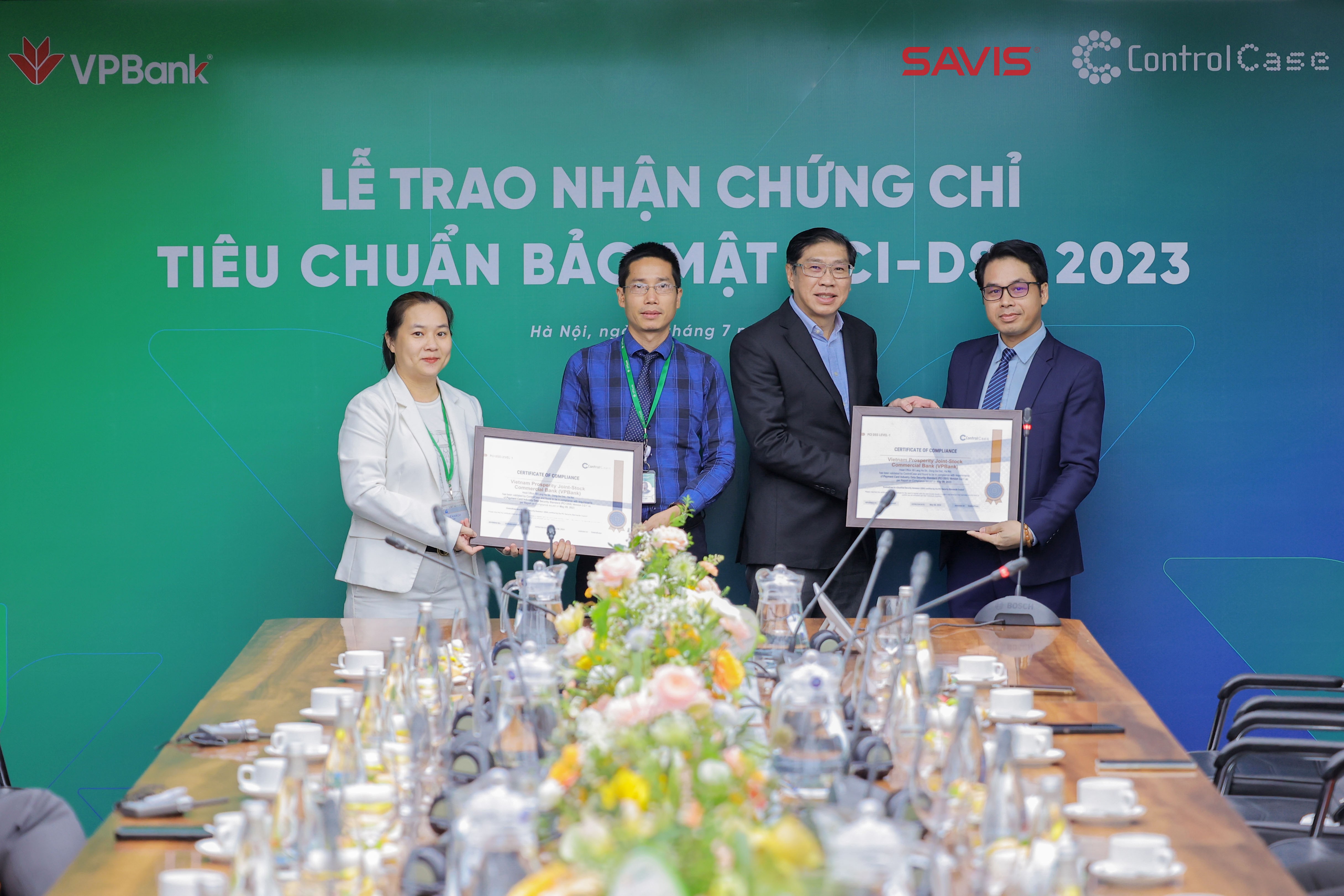dat-chung-chi-pci-dss-vpbank-tiep-tuc-khang-dinh-nang-luc-bao-dam-an-ninh-du-lieu-the-thanh-toan-1688632283.jpg