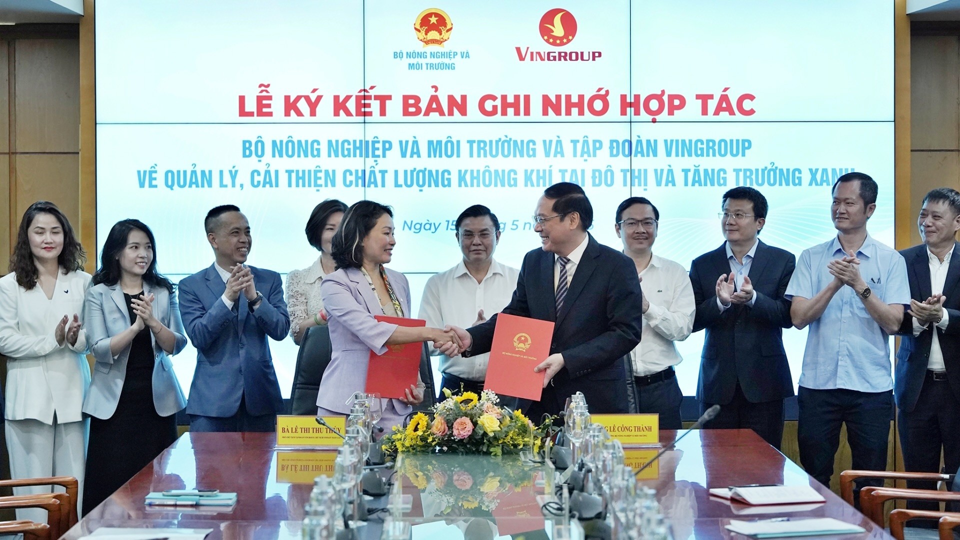 vingroup-va-bo-nong-nghiep-va-moi-truong-hop-tac-toan-dien-va-quan-ly-cai-thien-chat-luong-khong-khi-tai-do-thi-va-tang-truong-xanh-1747372656.jpeg