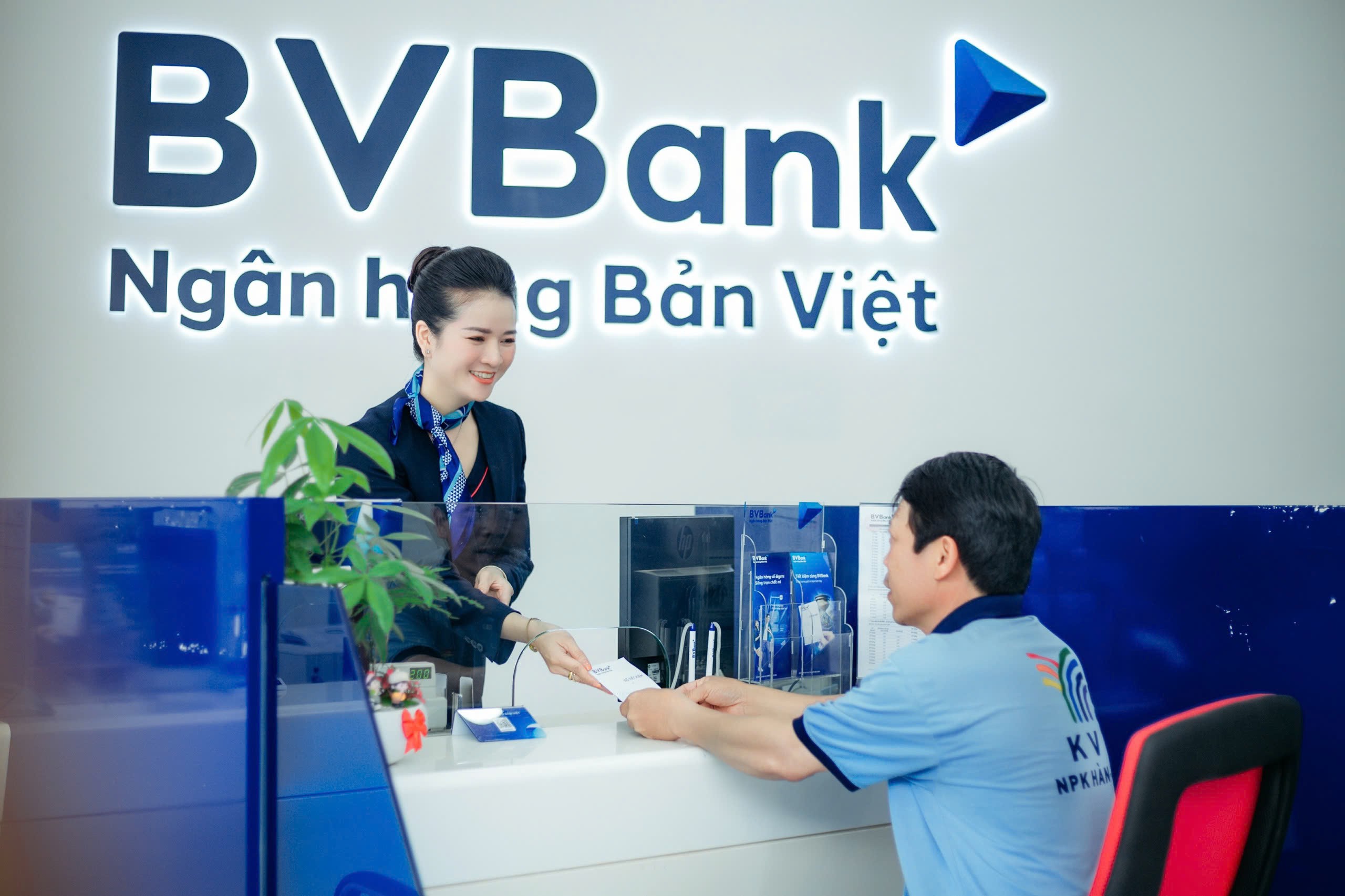 bvbank-trien-khai-goi-tin-dung-2500-ty-dong-giam-lai-vay-1-nam-dong-hanh-cung-sme-ho-kinh-doanh-1786500757.jpg