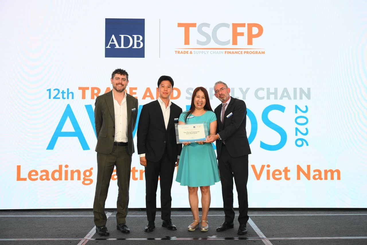 adb-vinh-danh-tpbank-la-ngan-hang-doi-tac-hang-dau-tai-viet-nam-ve-tai-tro-thuong-mai-1790324171.jpeg