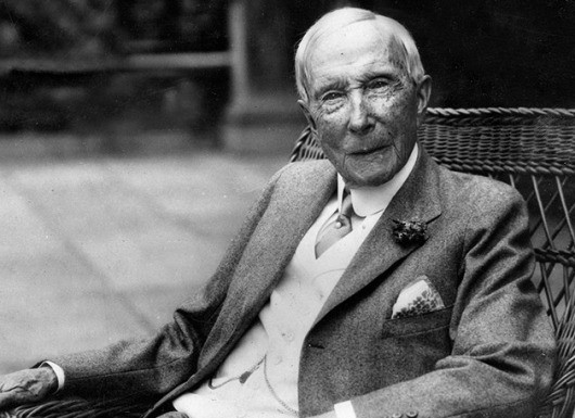 bai-hoc-tu-ba-mieng-dua-hau-tu-duy-lam-giau-dinh-cao-cua-vua-dau-mo-rockefeller2-1747360709.jpg