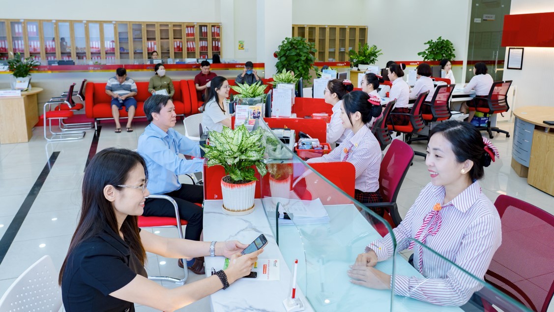 trien-khai-chuong-trinh-trong-diem-cua-chinh-phu-hdbank-mo-goi-vay-uu-dai-20000-ty-dong-cho-doanh-nghiep-ha-tang-va-cong-nghe-so-1747629027.jpg