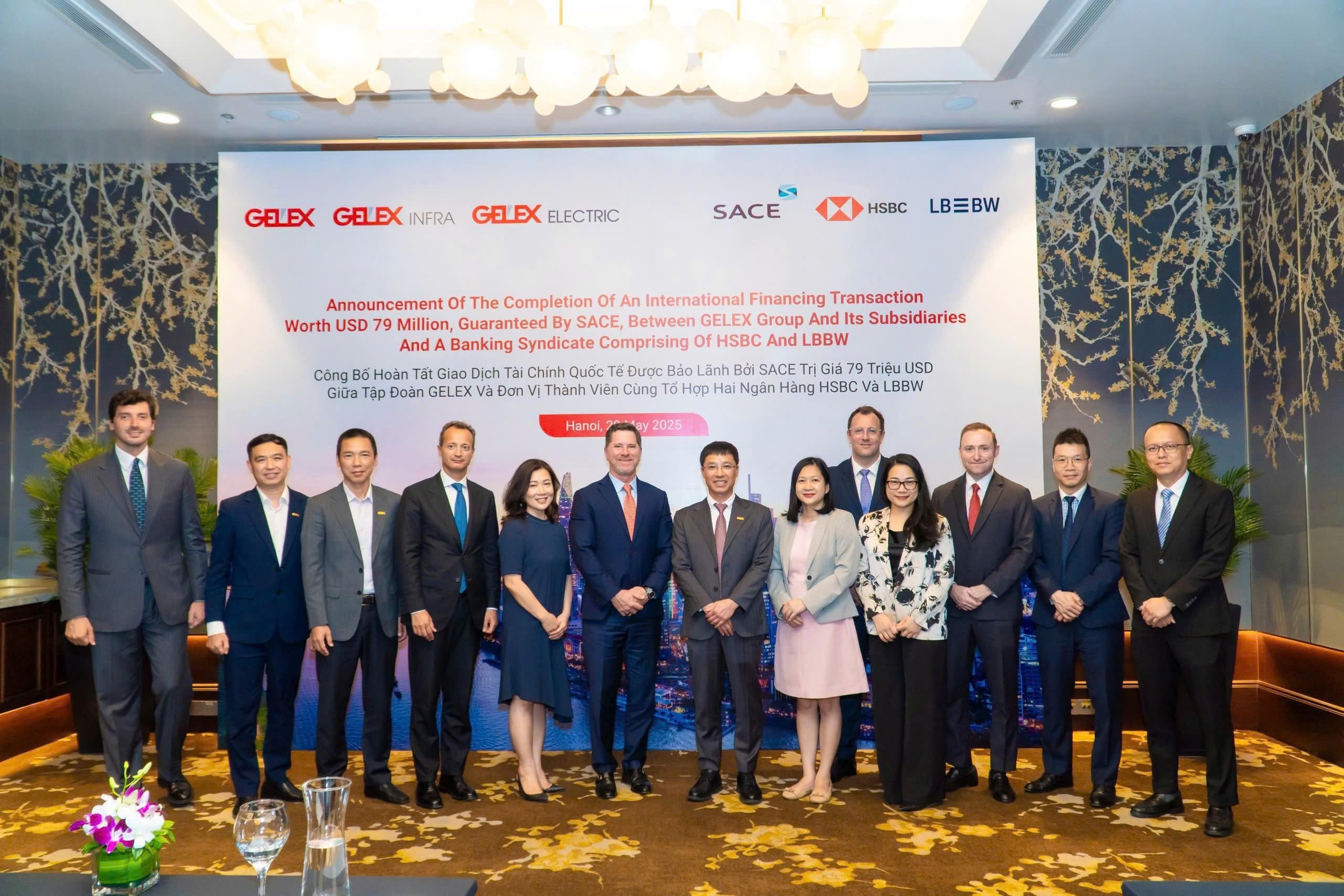 dai-dien-cac-ben-tham-du-le-cong-bo-hoan-tat-giao-dich-bao-lanh-khoan-vay-khong-rang-buoc-tri-gia-79-trieu-usd-cho-gelex-1748566768.jpg
