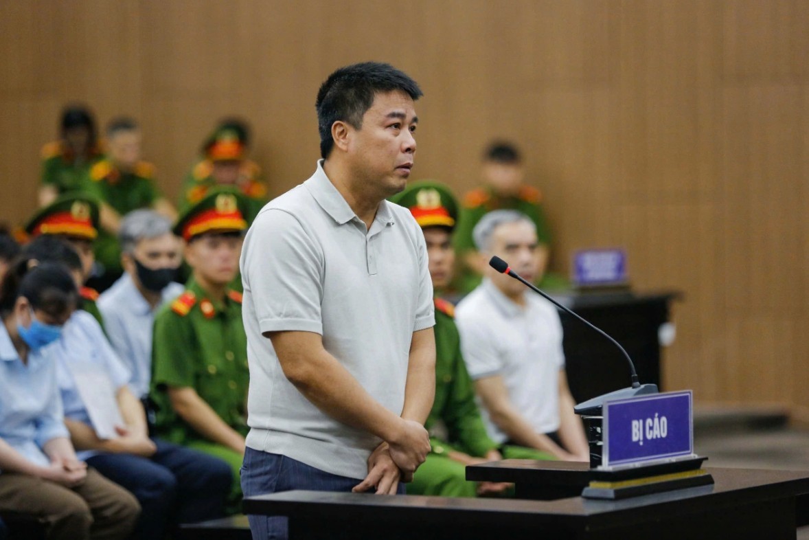 tuyen-an-dai-an-phuc-son-nguyen-van-hau-cung-loat-quan-chuc-linh-an-1752202899.jpg