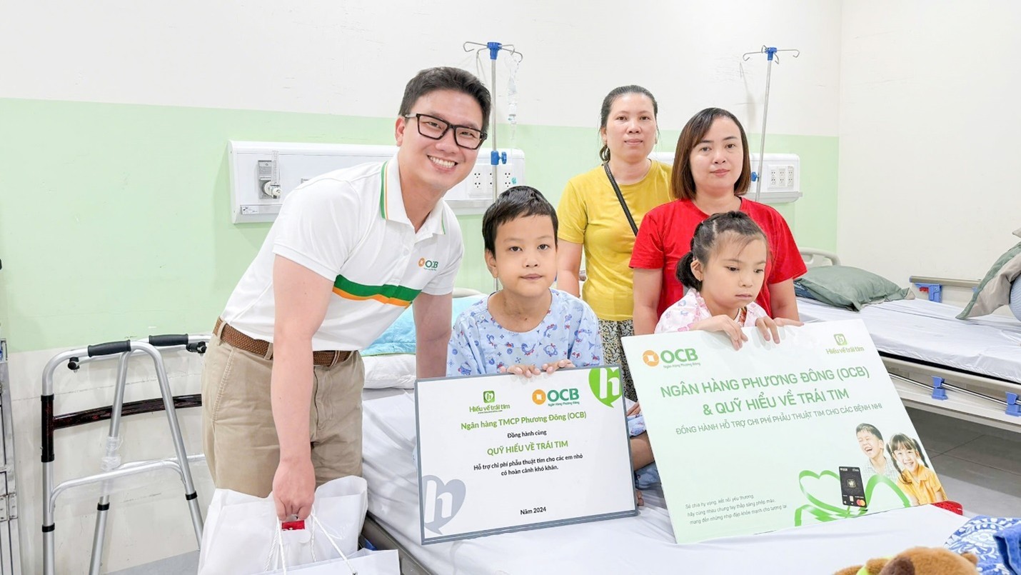 ocb-va-quy-hieu-ve-trai-tim-ho-tro-hon-40-tre-em-duoc-phau-thuat-tim-1758670159.jpg