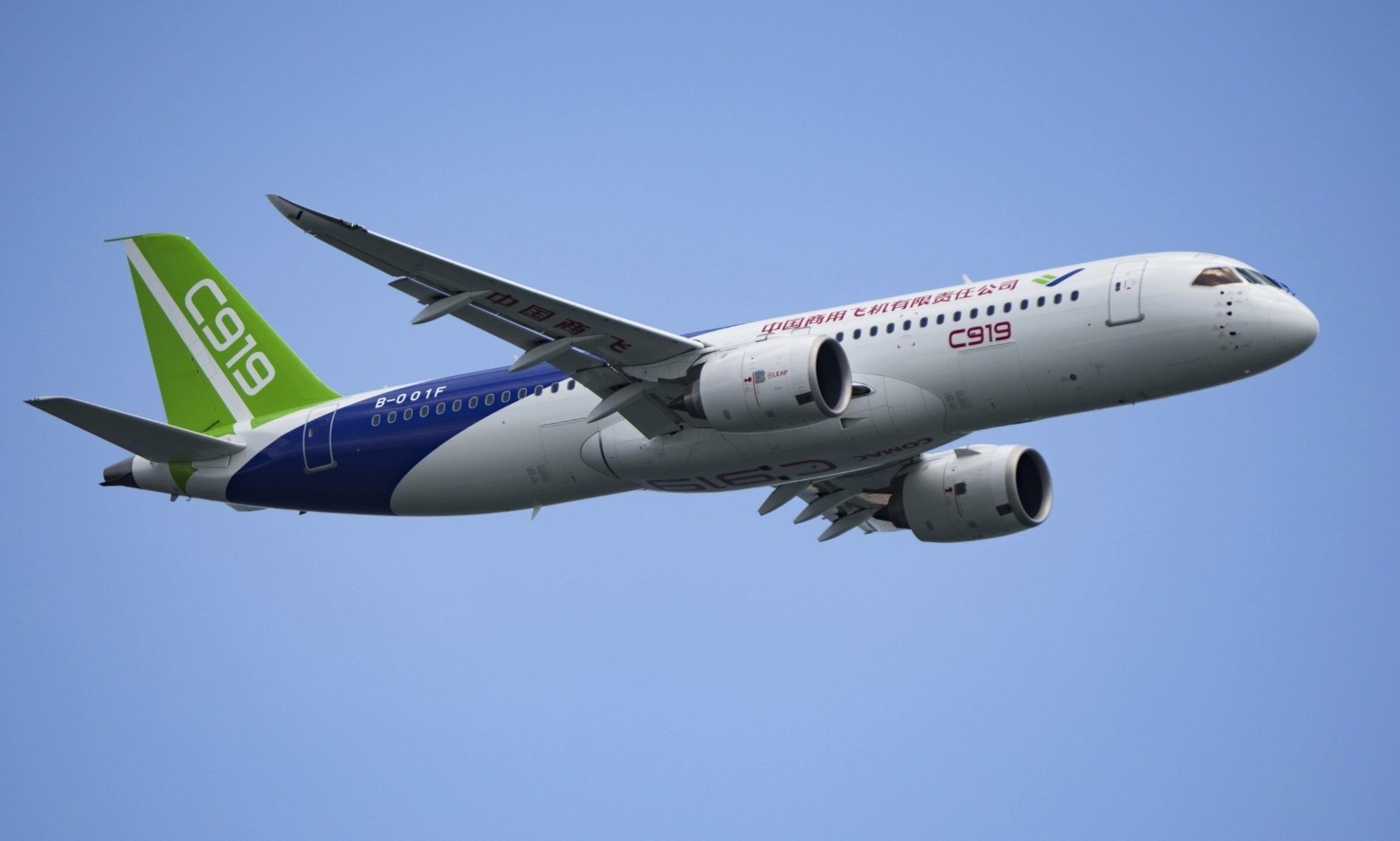 tham-vong-canh-tranh-boeing-airbus-cua-comac-bi-kim-ham-giua-cang-thang-thuong-mai-my-trung-1761587765.jpg