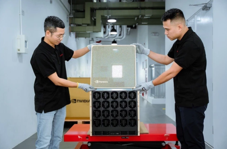 viettel-van-hanh-sieu-may-tinh-nvidia-dgx-b200-dau-tien-tai-viet-nam-1770364979.PNG