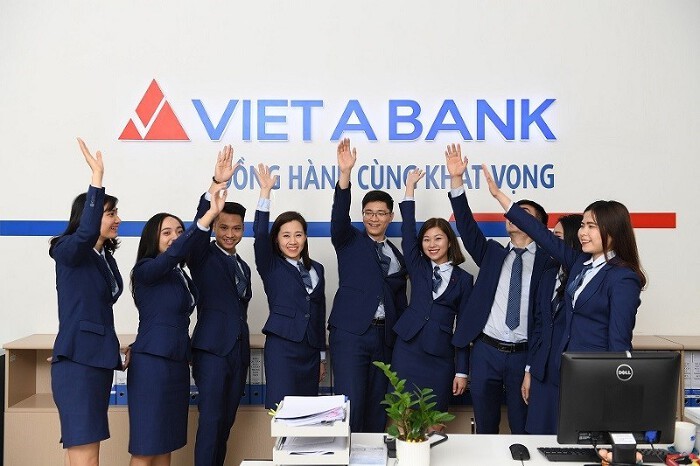 vietabank-chuyen-nha-tu-upcom-sang-hose-nhung-lieu-co-trien-vong-khi-gia-co-phieu-van-quanh-muc-11000-dong-1747449292.jpg