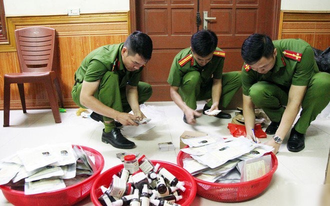 hang-gia-khong-chi-la-gian-lan-ma-la-cuoc-tan-cong-vao-suc-khoe-va-niem-tin-cua-cong-dong-1748221745.jpg