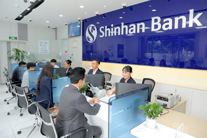 thanh-tra-chi-ra-nhieu-vi-pham-tai-shinhan-bank-viet-nam-du-loi-nhuan-tang-1752214917.jpg