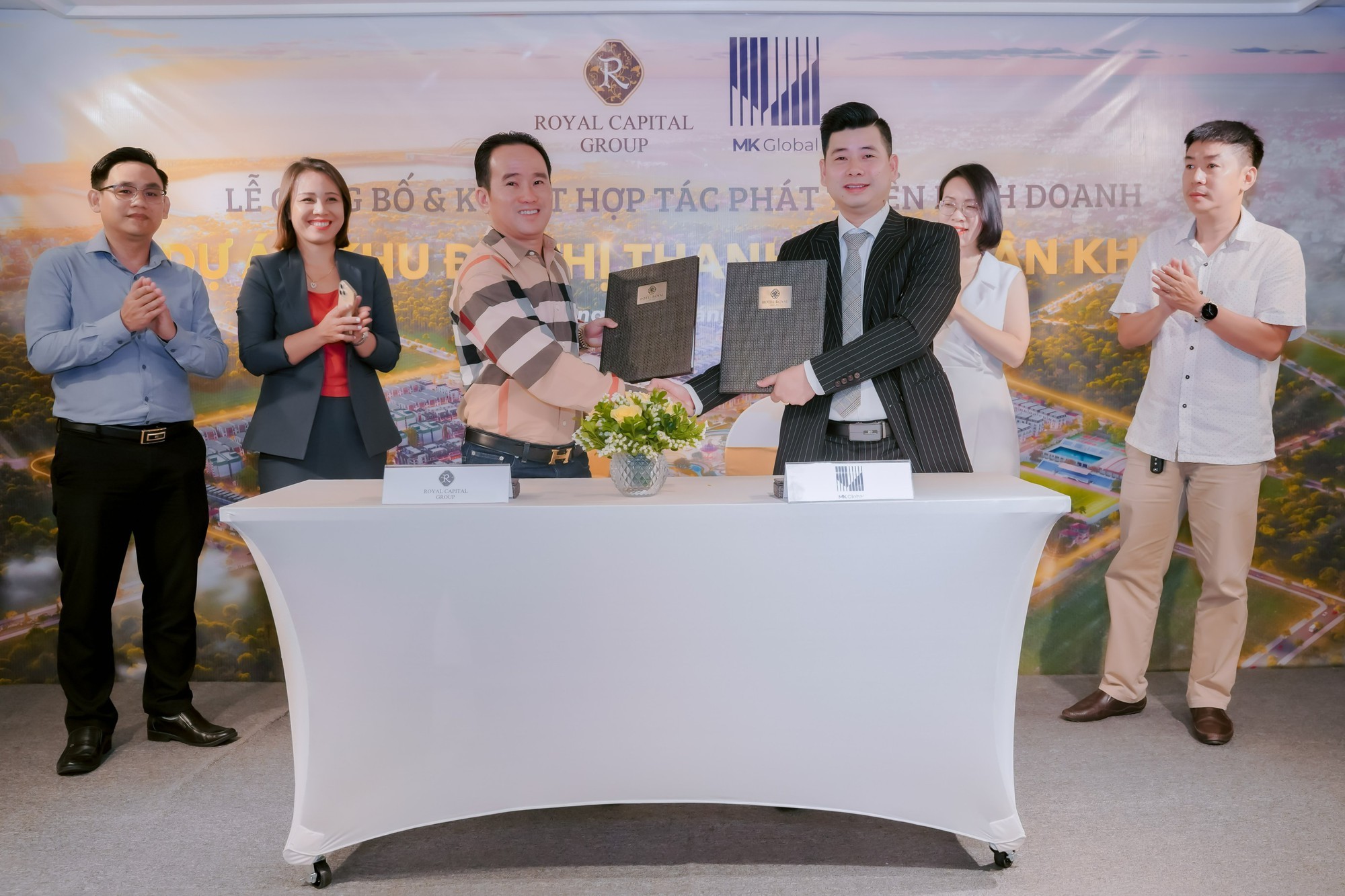 no-bao-hiem-hang-chuc-ty-dong-royal-capital-va-du-an-shantira-tiep-tuc-gay-chu-y-voi-he-sinh-thai-hoang-gia-hoi-an-1755493714.jpg