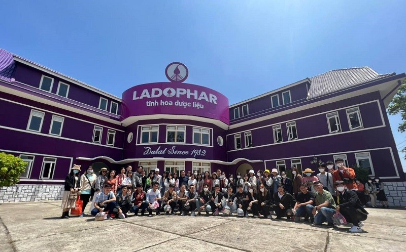 co-phieu-ldp-but-pha-gan-40-trong-thang-8-ladophar-doi-chu-voi-3-ong-lon-thau-tom-51-von-1756200456.jpg