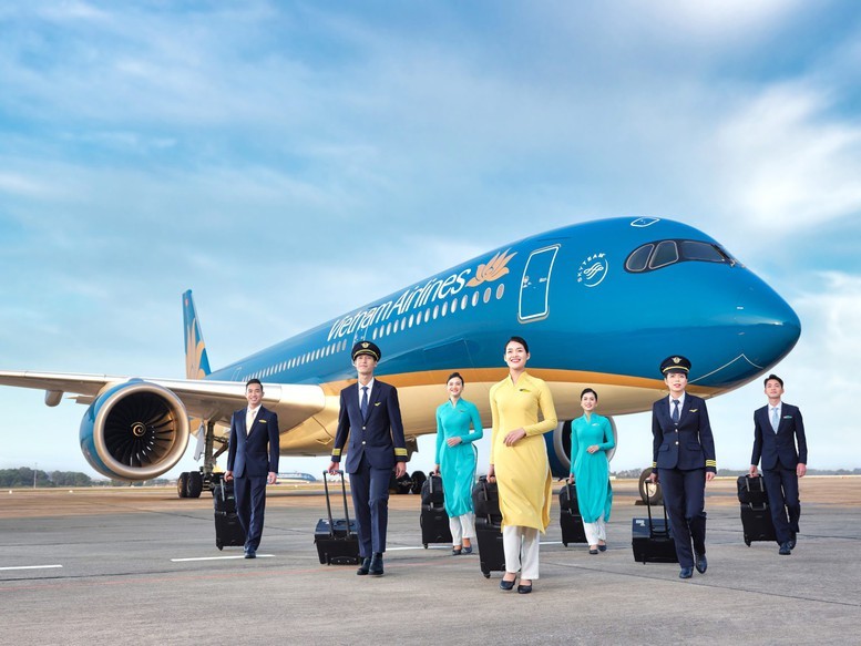 du-von-chu-van-am-hang-chuc-ngan-ty-nhung-luong-lanh-dao-vietnam-airlines-van-tang-deu-1757304164.jpg