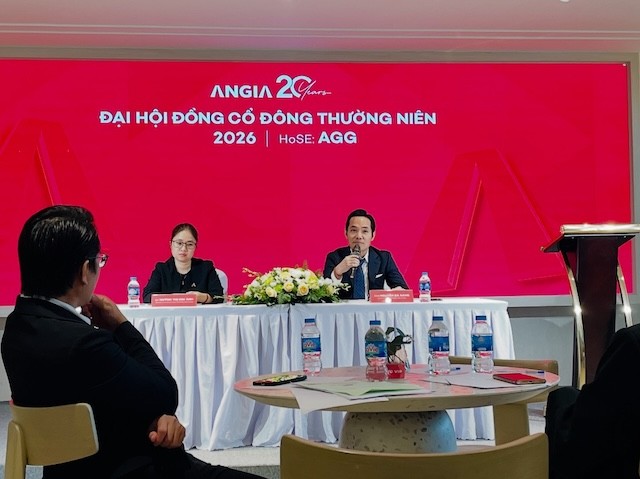 an-gia-bi-co-dong-soi-dong-tien-tien-mat-mong-ke-hoach-lai-200-ty-va-bai-toan-the-gio-riverside-1782791128.jpg