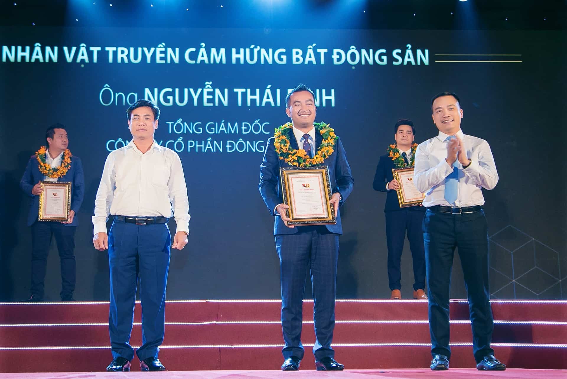 dong-tay-land-no-thue-gan-29-ty-truoc-ngay-len-upcom-tien-tang-28-lan-kiem-toan-van-vuong-cong-no-1788834893.jpg