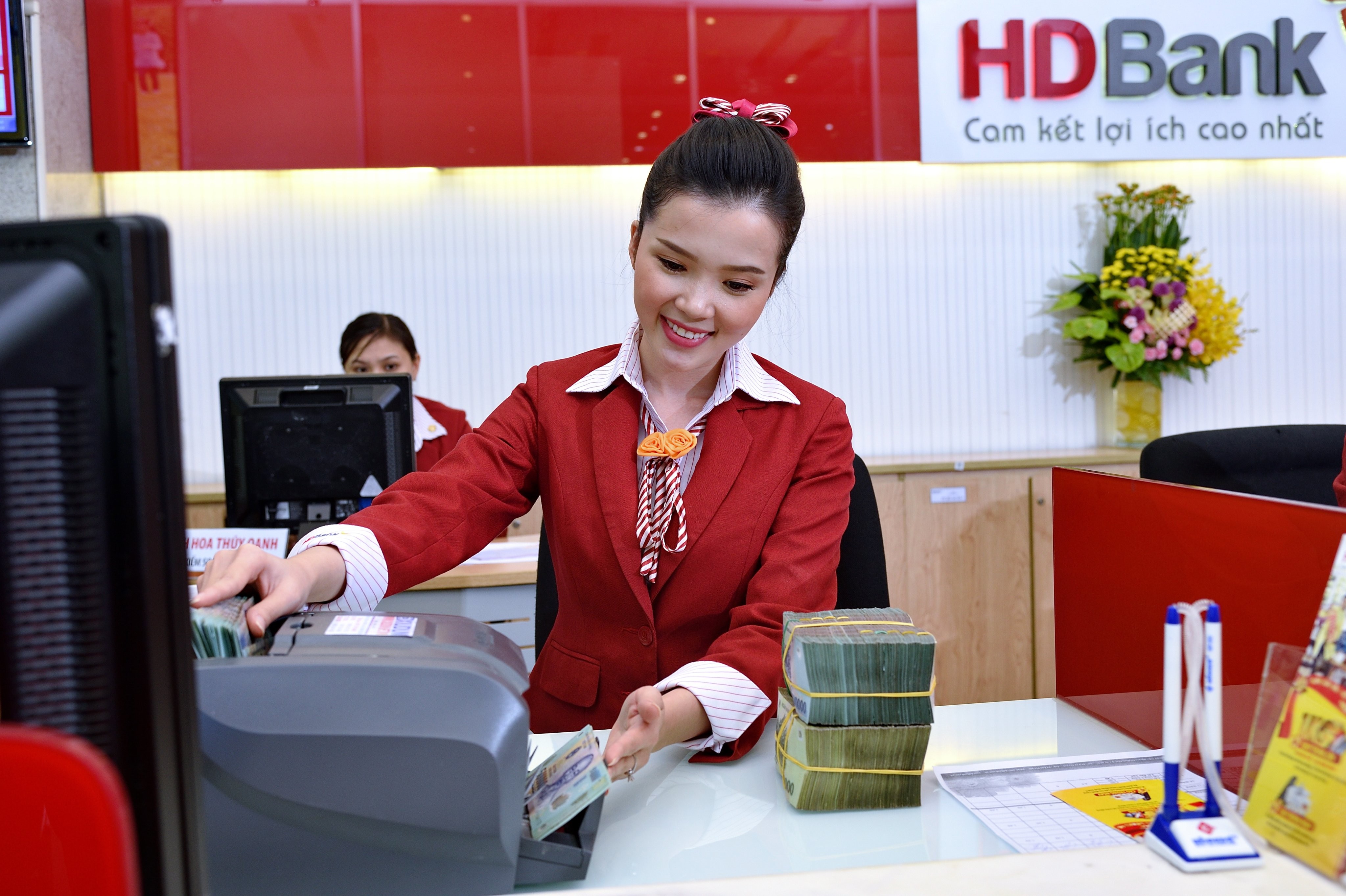 hdbank-cong-bo-luong-thu-lao-ban-lanh-dao-1671506190.jpg